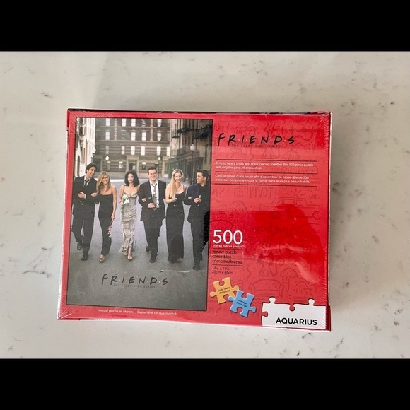 Friends Jigsaw Puzzle - 500 Pieces - NIB NEW - Picture 2 of 2